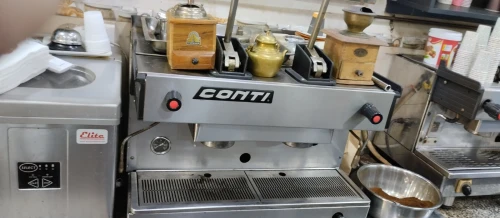 Machine de café conti 2 bras 