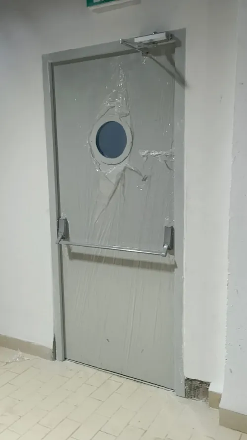 porte de secours et coupe feu