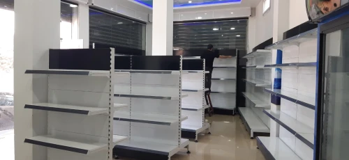 Rayonnage métallique professionnel pour supérettes et grandes surfaces