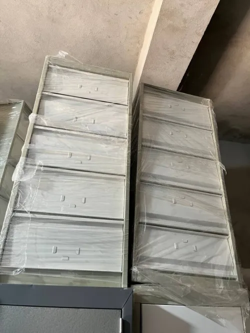 Fabrication Rayonnage/ Étagère/ Armoire/ Vestiaire/ Présentoir