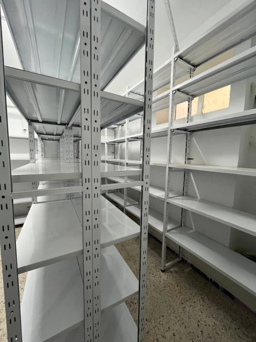 Rayonnage métallique / Etagère archives/ Rayonnage stockage/ Rayonnage léger standard ou sur mesure