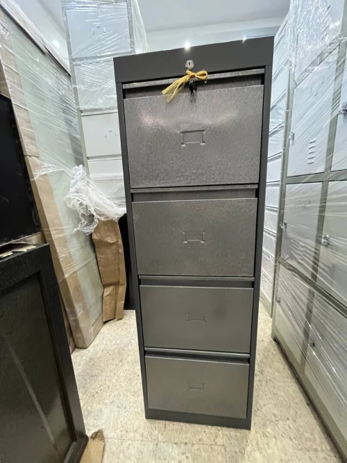Armoire vestiaire/ Armoire métallique / clapet/ classeur/coffre