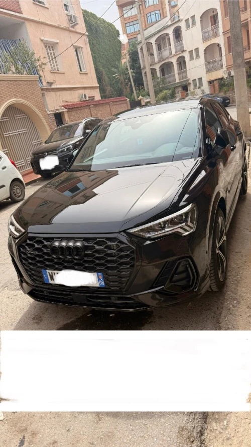 Audi Q3 2024 Full black