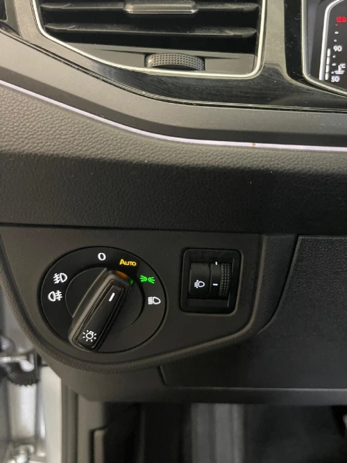 Volkswagen Taigo 2023 R-Line