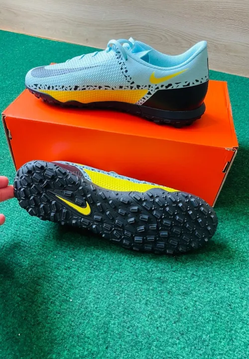 Nike Phanton GT2 Club TF 