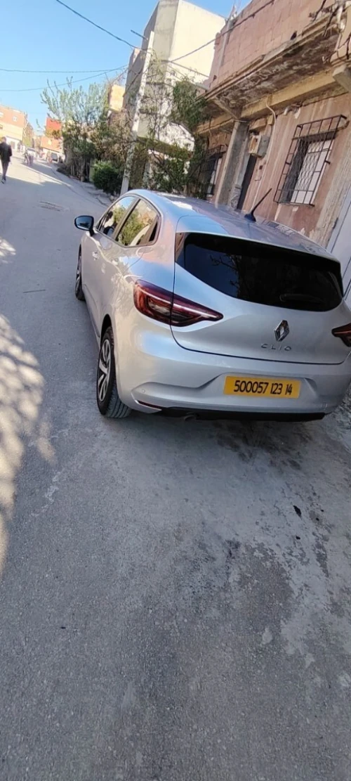 Renault Clio 5  2023 Equilibre