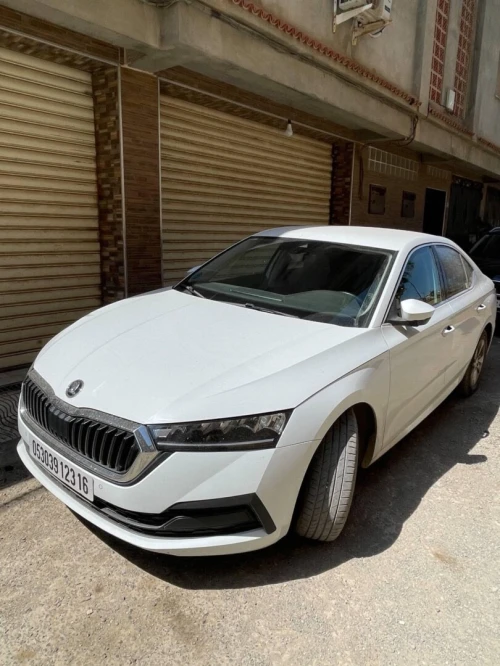 Skoda Octavia 2023 E-tec