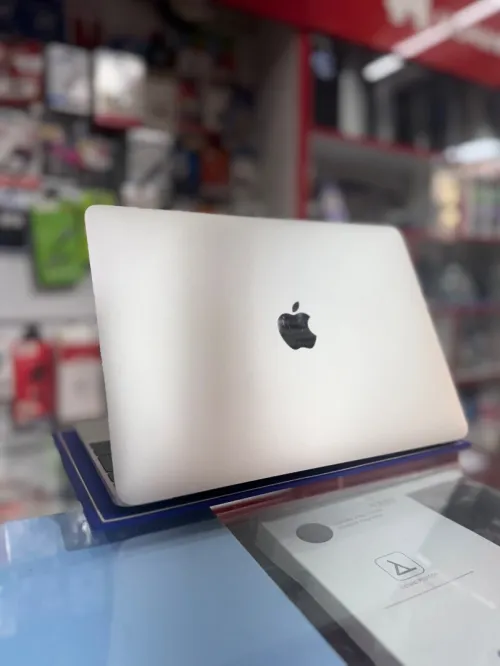 MacBook Air Core M