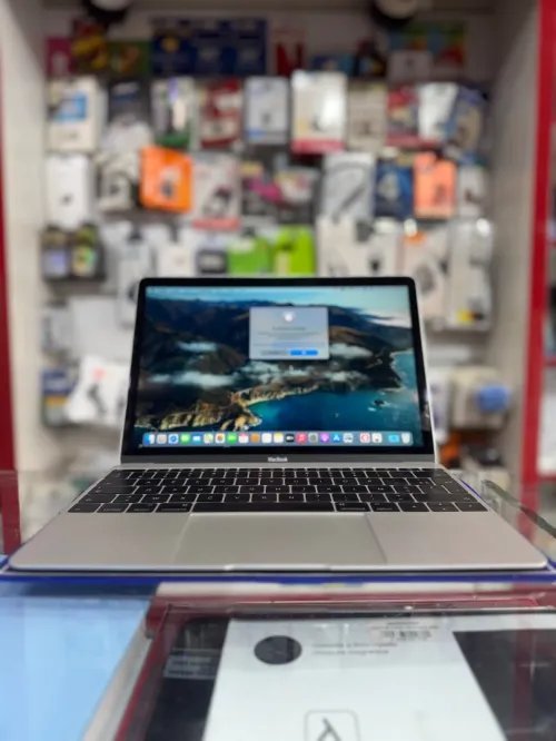 MacBook Air Core M