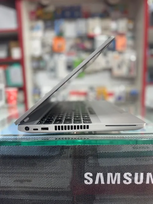 Dell Latitude 5511