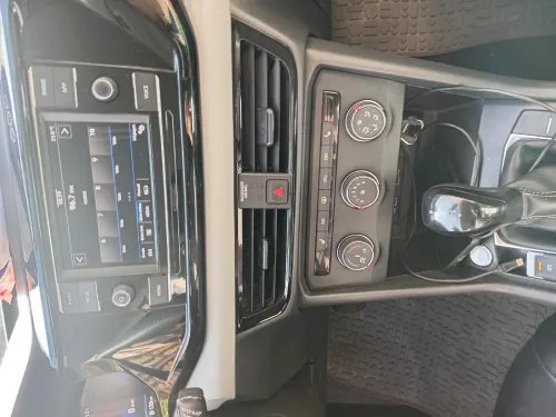 Volkswagen Taos 2022 SE Black 