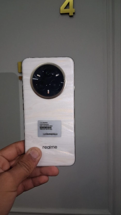 Realme 14 Pro+ 5G (12/256) État 10/10 - Periscope 120X - 6000mAh 