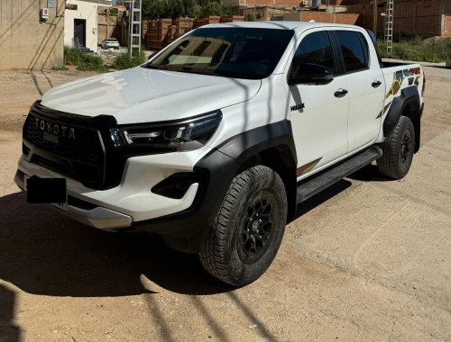 Toyota Hilux 2025 GR