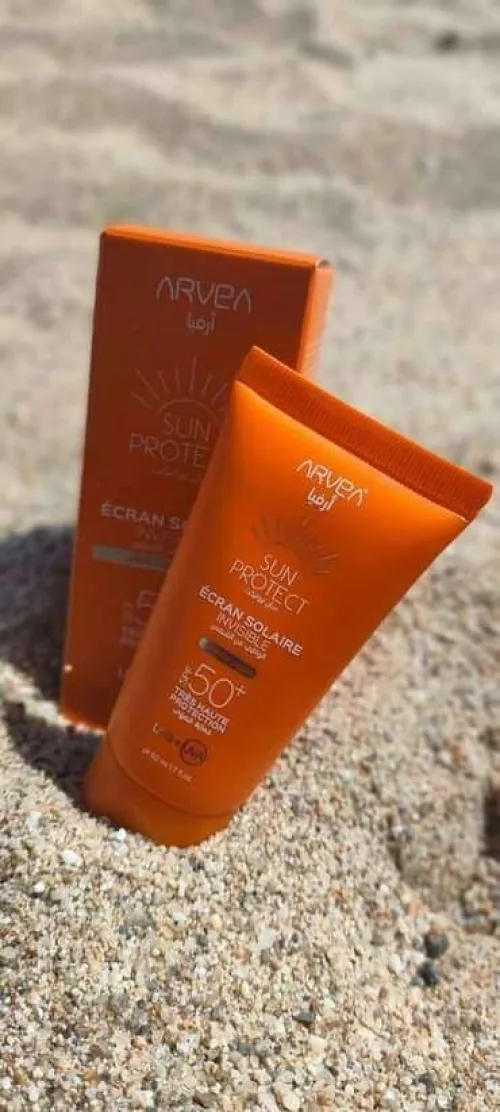 واقي الشمس-écran solaire SPF50+