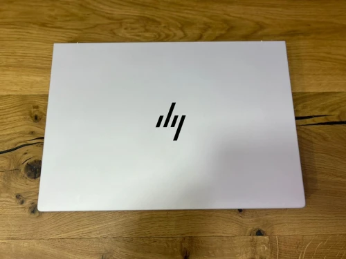 PC portable HP EliteBook 8 G1a 16 pouces HP Wolf Pro Security Edition (caba France) Processeur AMD Ryze 7 PRO 250 RAM 32 DDR5-5600 MT/s Disque SSD NVMe 512 Go