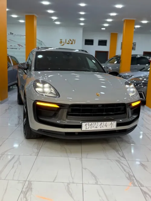 Porsche Macan 2024 Macan T