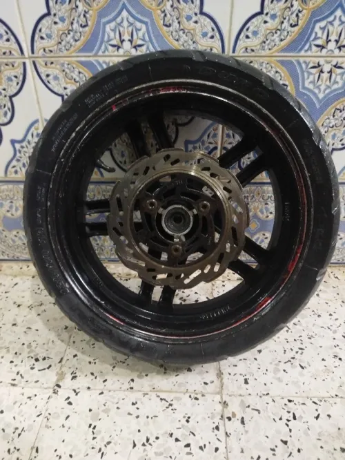 Pneu compli R13