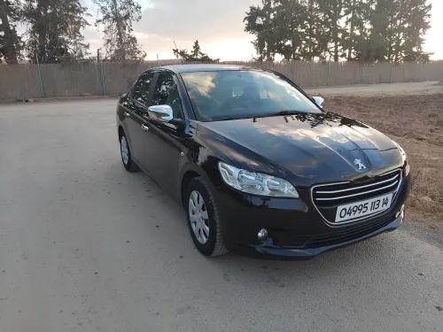 Peugeot 301 2013 Fennec