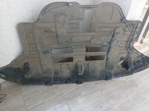 Cache moteur 