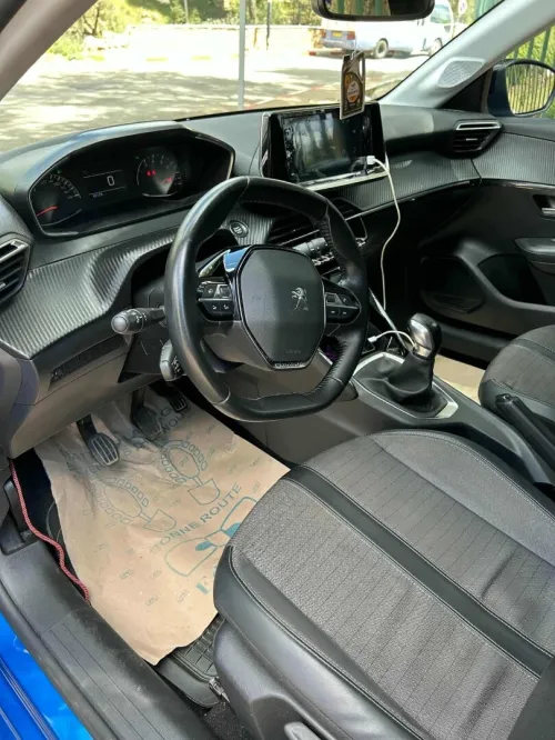 Peugeot 208 2022 