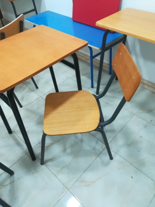 Table Scolaire, Table Réfectoire, Chaise Scolaire, Bureau, Table restaurant, Rayonnage, Étagère