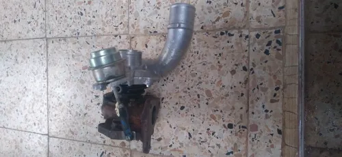 Turbo trafic 1.9 dci 100 ch