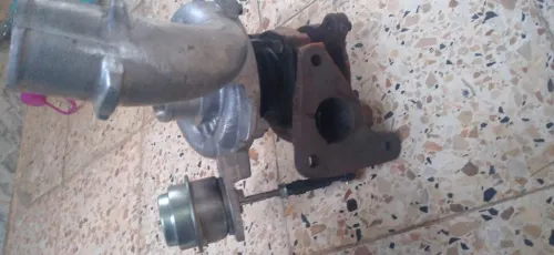 Turbo trafic 1.9 dci 100 ch