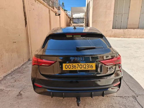 Audi Q3 2023 S LINE