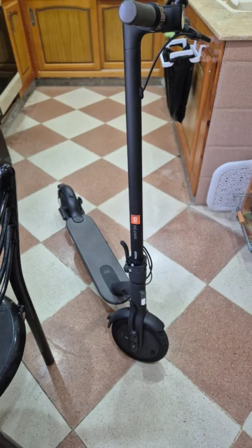 Trottinette électrique ninbot très bon état b chargeur d origine jaya caba France 
