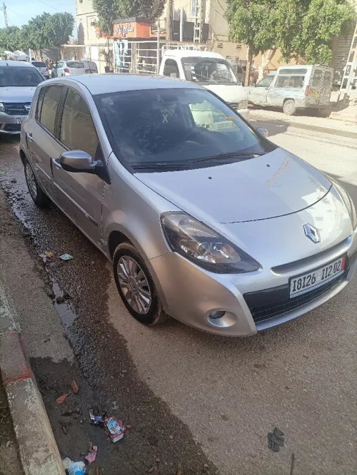Renault Clio 3 2012 Night and Day