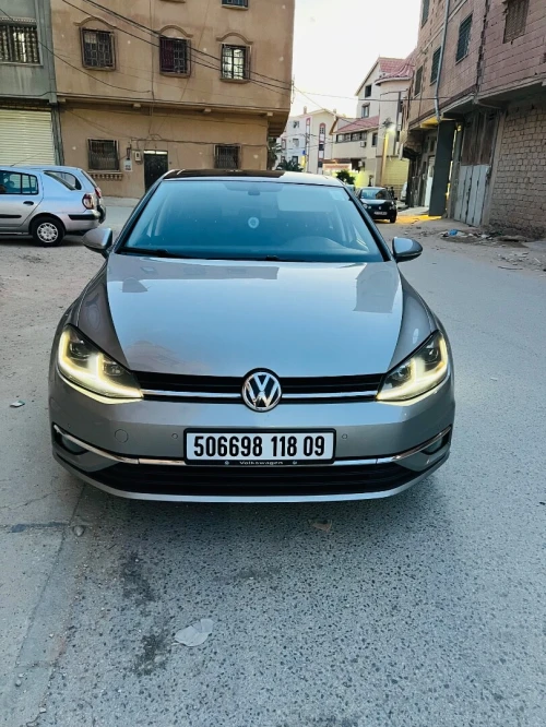 Volkswagen Golf 7 2018 Carat