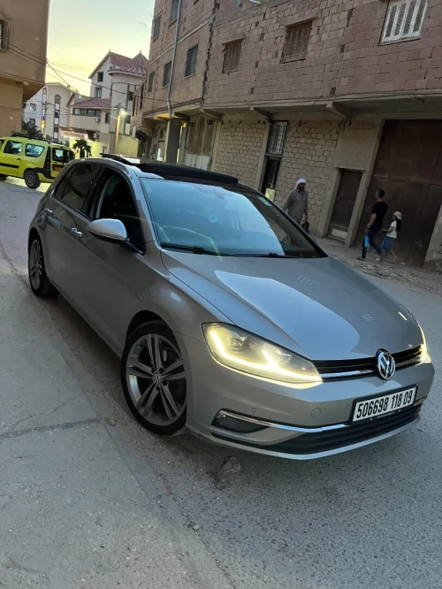 Volkswagen Golf 7 2018 Carat
