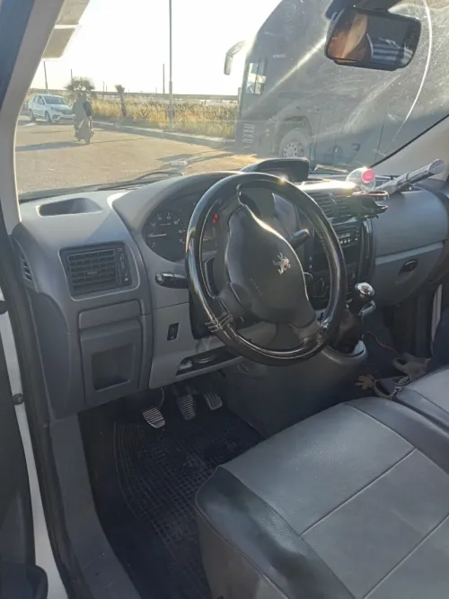 Peugeot Expert 2012