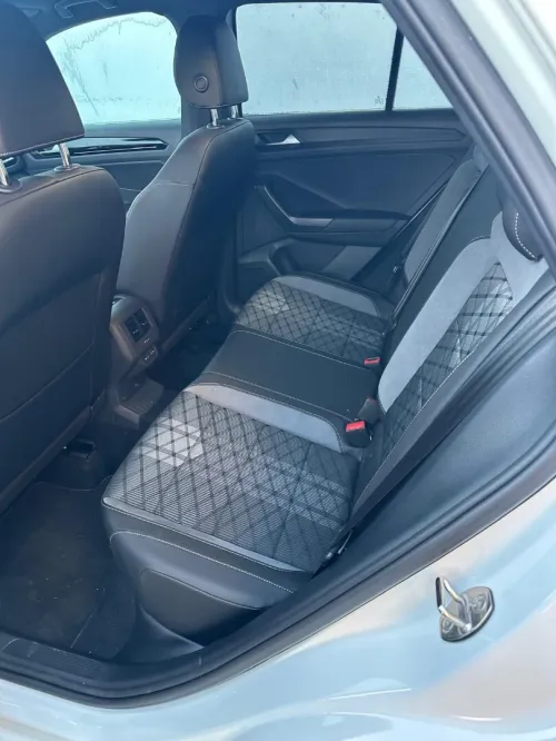 Volkswagen T-Roc 2024 R-Line 