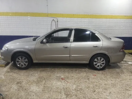 Nissan Sunny 2015 B10