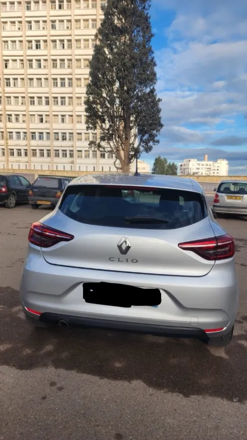 Renault Clio 5  2023 Equilibre