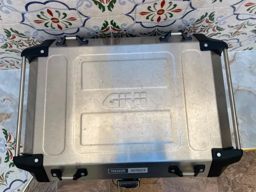 Mallette Top case Givi Latéraux Quro