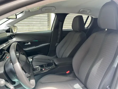 Peugeot 208 2023 Allure Pack