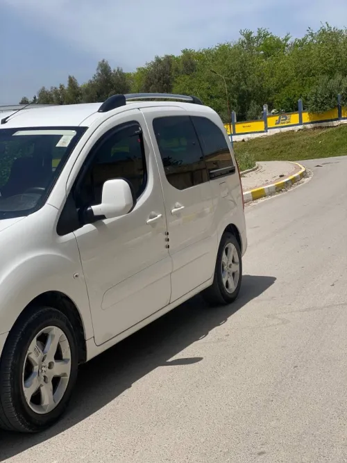 Peugeot Partner 2011 Tepee