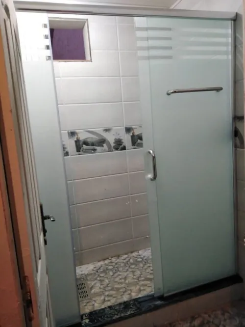 cabine de douches italien sur mesure  verre trempé