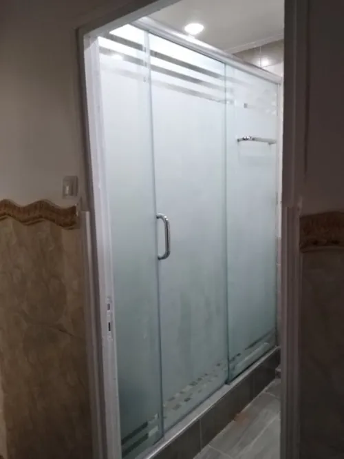 cabine de douches italien sur mesure  verre trempé
