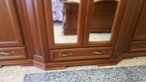 غرفة نوم خشب الزان