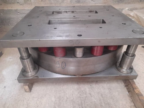 Presse hydrolique 300 tonne