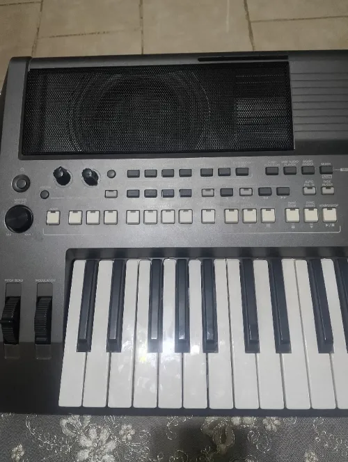 YAMAHA S670 BIEN PROGRAMME 