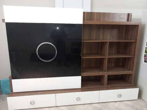 Meuble p/tele et vaisselle 