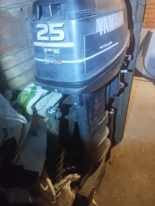 3 moteurs Yamaha, Suzuki et evinrude