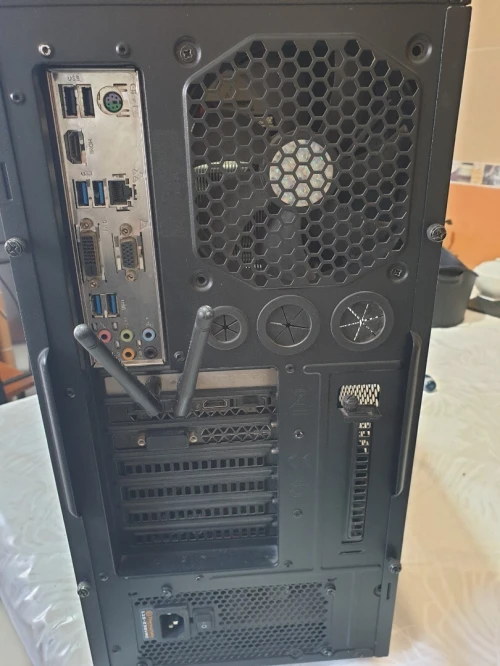 PC Gamer I7 + GTX 1070 Ti (Idéal Gaming/Montage)