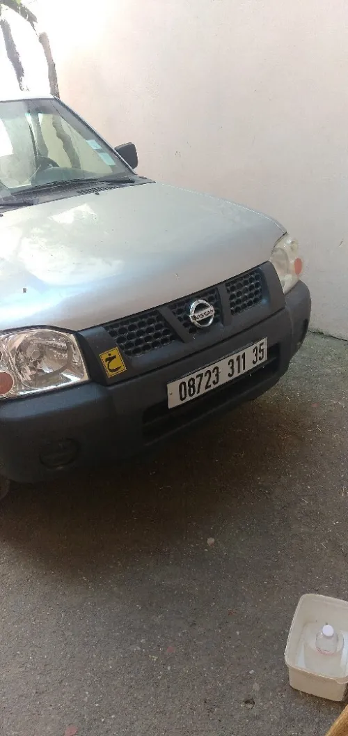 Nissan Hard body 2011 