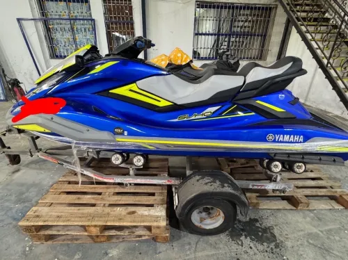 Jet ski 