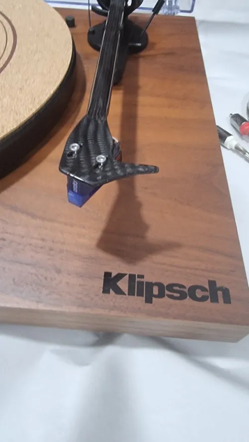 PRO-JECT X KLIPSCH HERITAGE DEBUT CARBON (DC) NOYER + Ortofon 2M Blue + PRO-JECT TUBE BOX S Préampli